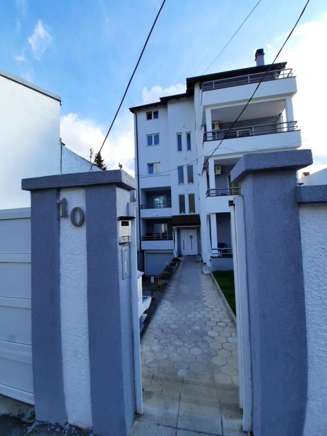 Divizija Lux Apartments Belgrad Exterior foto