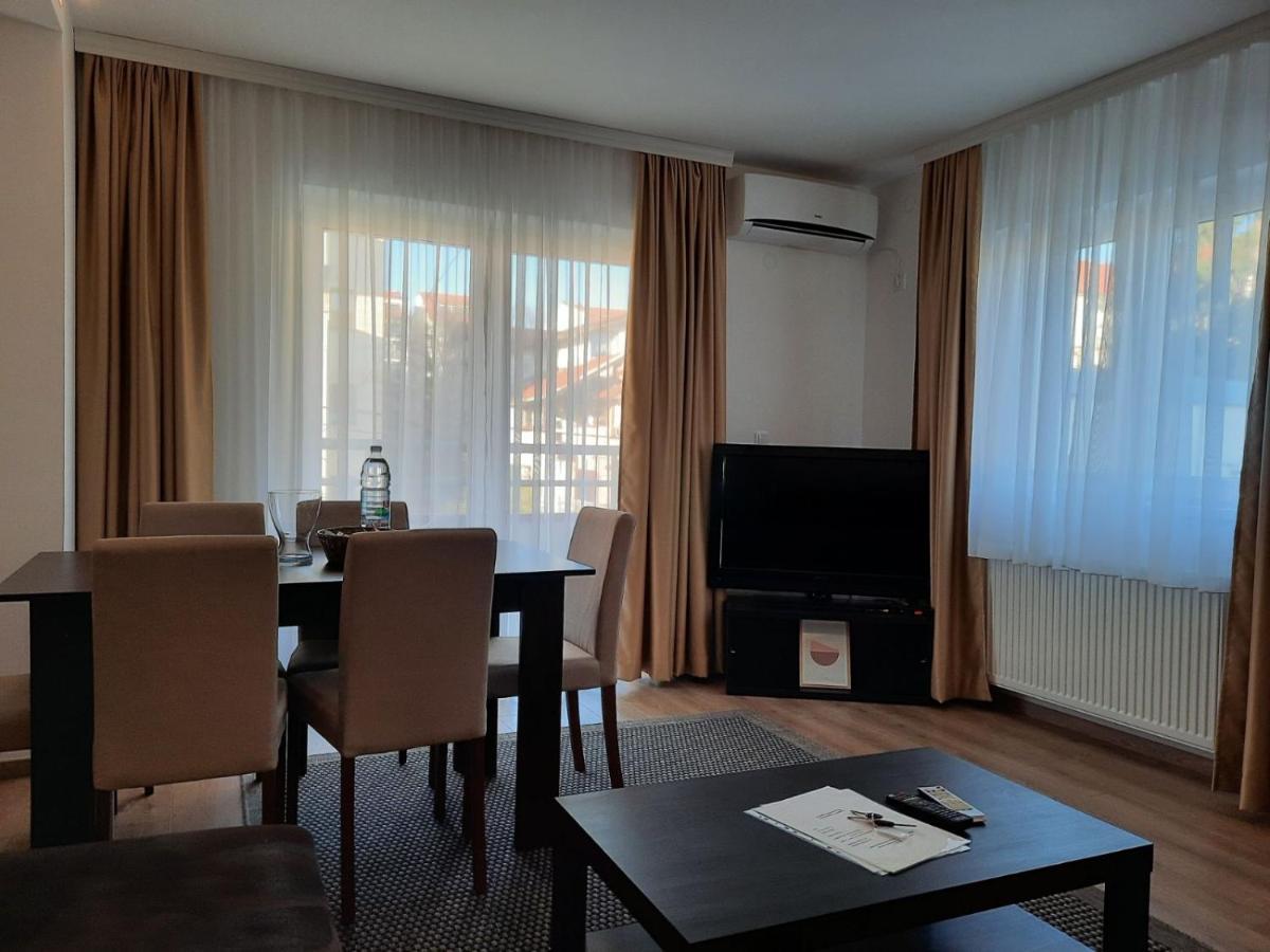 Divizija Lux Apartments Belgrad Exterior foto